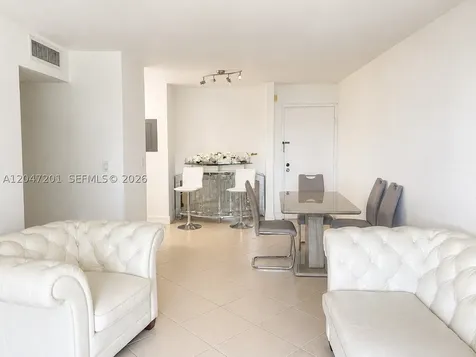8870 Fontainebleau Boulevard Miami FL 33172