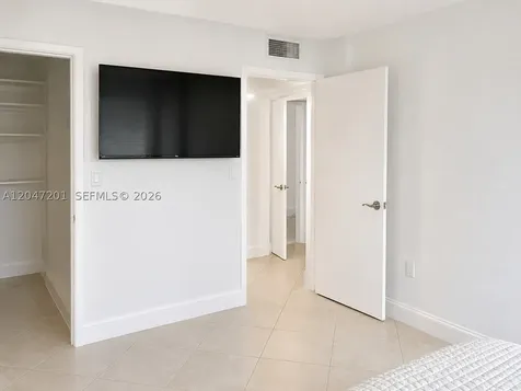 8870 Fontainebleau Boulevard Miami FL 33172
