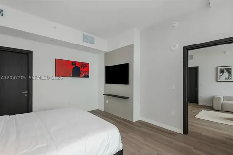 20 NE 11 Street Miami FL 33132