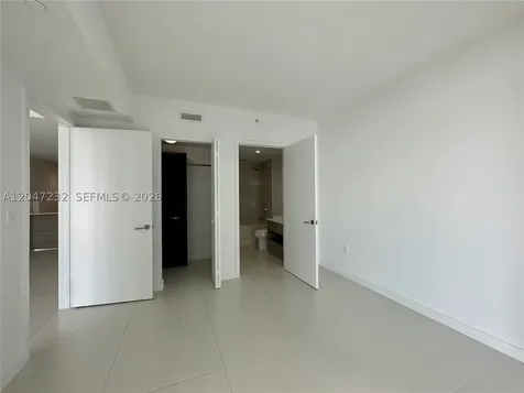 1300 S Miami Miami FL 33130