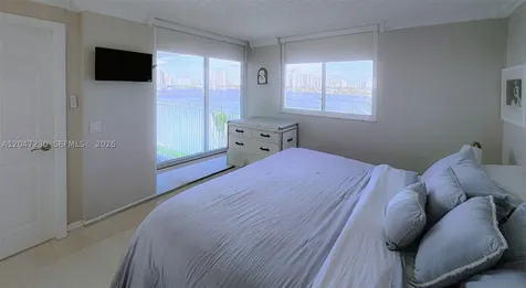 18000 N Bay Road Sunny Isles Beach FL 33160
