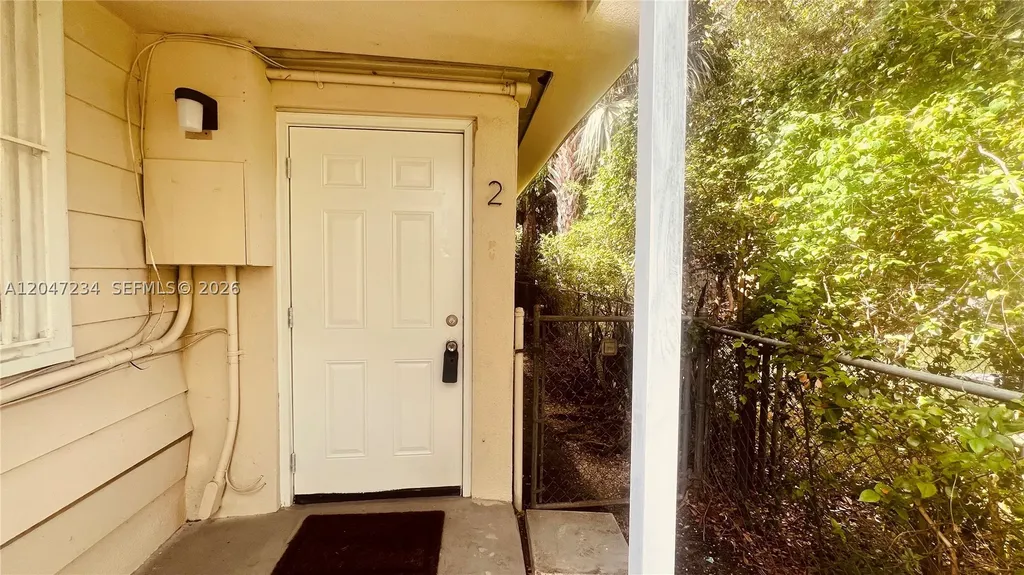 32 NE 169th Street North Miami Beach FL 33162