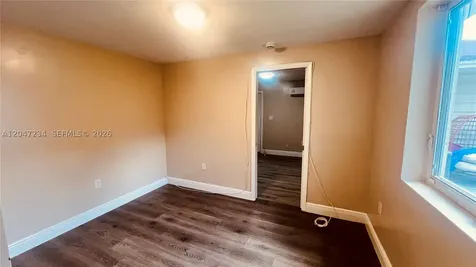 32 NE 169th Street North Miami Beach FL 33162