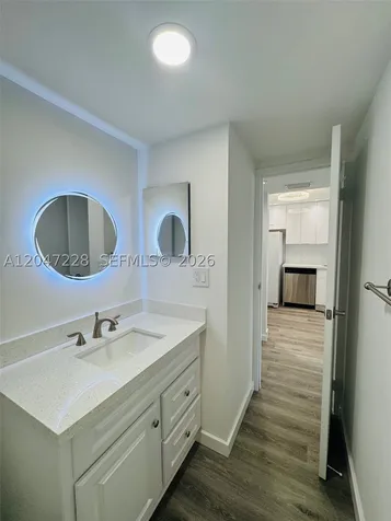 3675 N Country Club Drive Aventura FL 33180