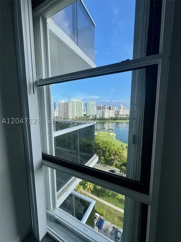 3675 N Country Club Drive Aventura FL 33180