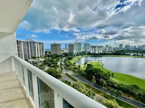 3675 N Country Club Drive Aventura FL 33180