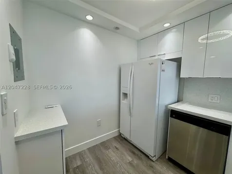 3675 N Country Club Drive Aventura FL 33180