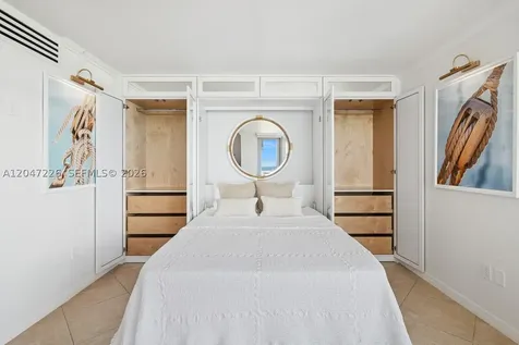 2899 Collins Avenue Miami Beach FL 33140