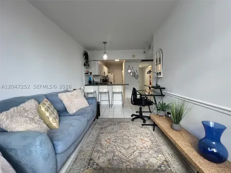 100 Lincoln Road Miami Beach FL 33139