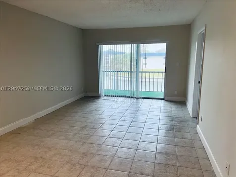 8025 S Colony Circle S Tamarac FL 33321
