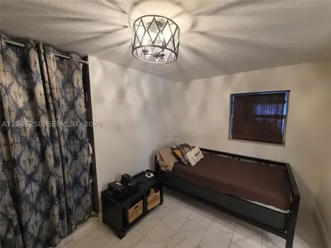 6691 W 15th Court Hialeah FL 33012