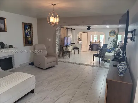 6691 W 15th Court Hialeah FL 33012