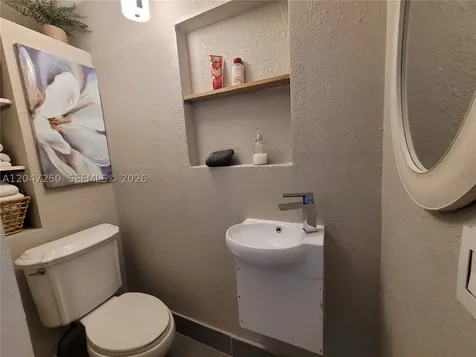 6691 W 15th Court Hialeah FL 33012