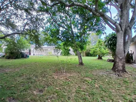 8500 NW 38th Street Coral Springs FL 33065