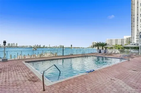 1228 West Avenue Miami Beach FL 33139