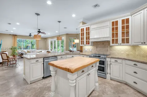 17710 SW 63rd Manor Southwest Ranches FL 33331