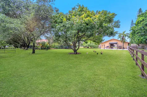 17710 SW 63rd Manor Southwest Ranches FL 33331