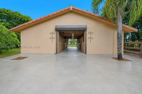 17710 SW 63rd Manor Southwest Ranches FL 33331