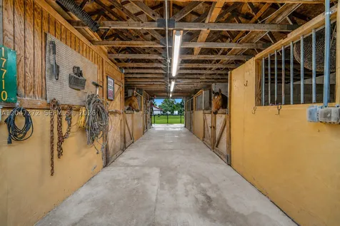 17710 SW 63rd Manor Southwest Ranches FL 33331