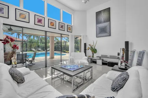 392 Coconut Circle Weston FL 33326