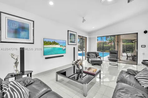 392 Coconut Circle Weston FL 33326