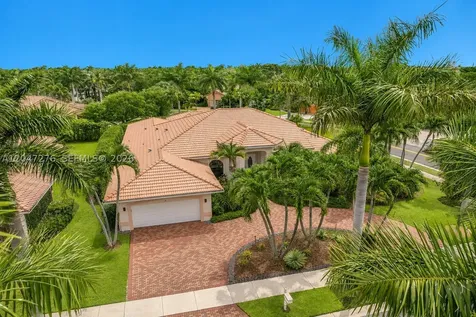 392 Coconut Circle Weston FL 33326
