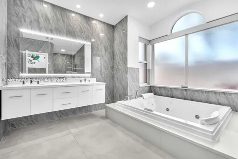 392 Coconut Circle Weston FL 33326