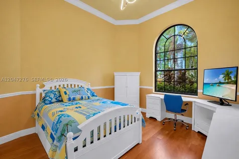392 Coconut Circle Weston FL 33326