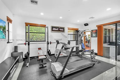 392 Coconut Circle Weston FL 33326