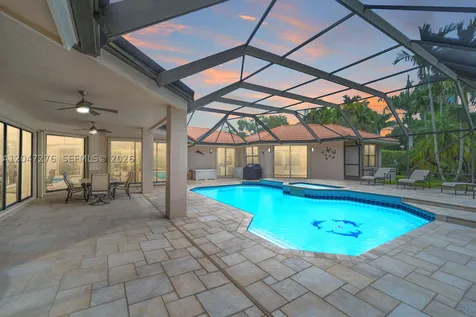 392 Coconut Circle Weston FL 33326