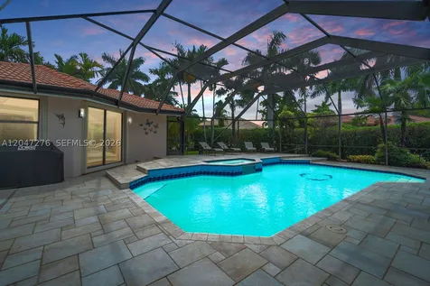 392 Coconut Circle Weston FL 33326