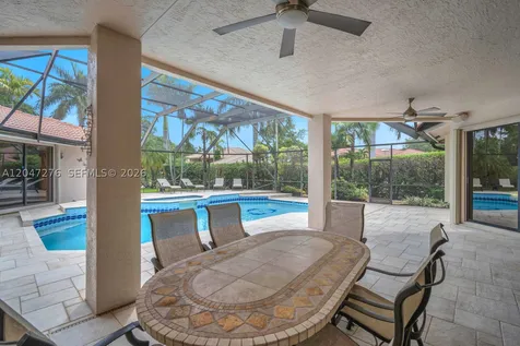 392 Coconut Circle Weston FL 33326