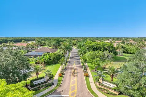 392 Coconut Circle Weston FL 33326
