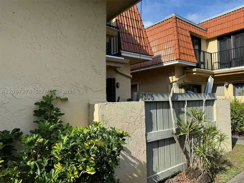 4206 NW 114th Terrace Coral Springs FL 33065