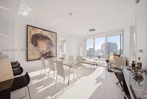 200 Biscayne Boulevard Way Miami FL 33131