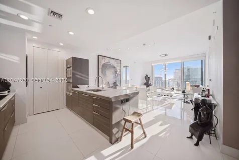 200 Biscayne Boulevard Way Miami FL 33131