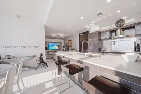 200 Biscayne Boulevard Way Miami FL 33131