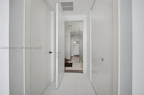 200 Biscayne Boulevard Way Miami FL 33131
