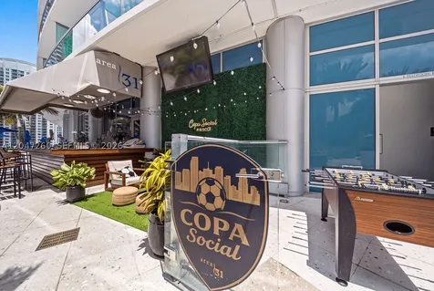200 Biscayne Boulevard Way Miami FL 33131