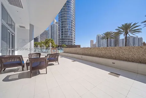 200 Biscayne Boulevard Way Miami FL 33131