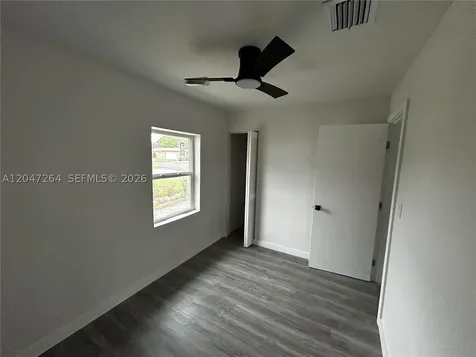 4429 SW 21st Street West Park FL 33023