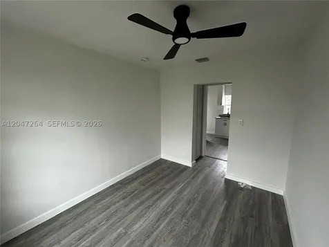 4429 SW 21st Street West Park FL 33023