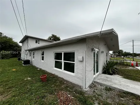 4429 SW 21st Street West Park FL 33023