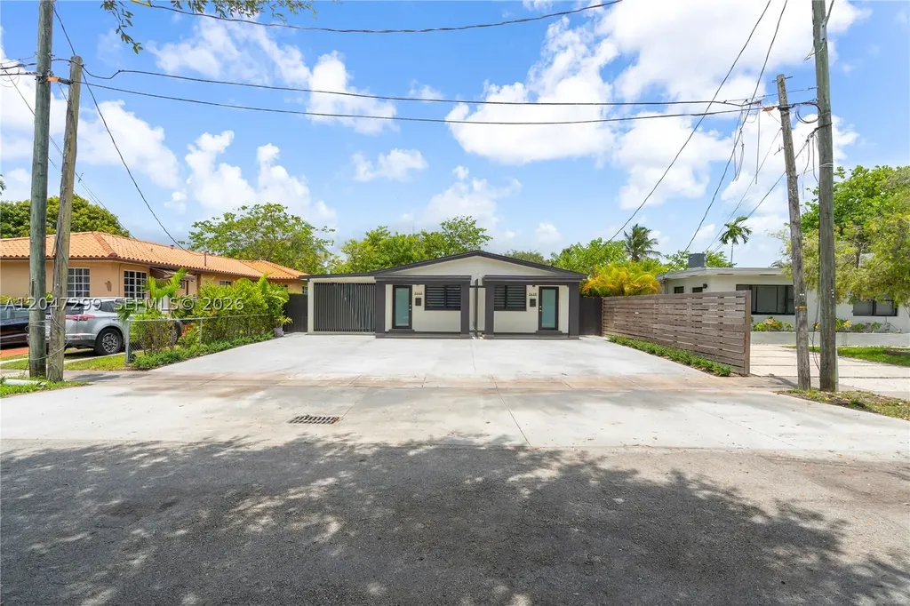 2638 SW 30th Court Miami FL 33133