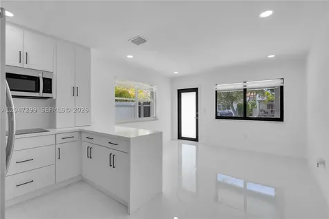 2638 SW 30th Court Miami FL 33133