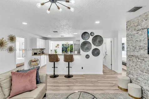 4633 SW 28th Avenue Dania Beach FL 33312