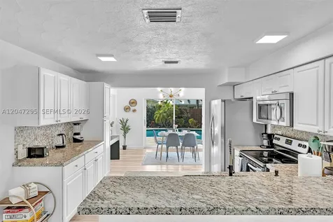 4633 SW 28th Avenue Dania Beach FL 33312