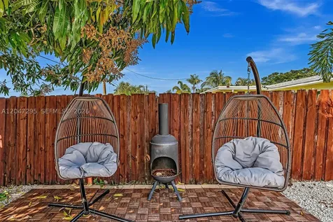 4633 SW 28th Avenue Dania Beach FL 33312