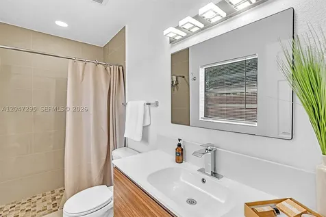 4633 SW 28th Avenue Dania Beach FL 33312