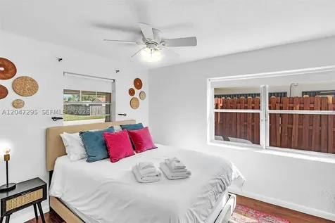 4633 SW 28th Avenue Dania Beach FL 33312
